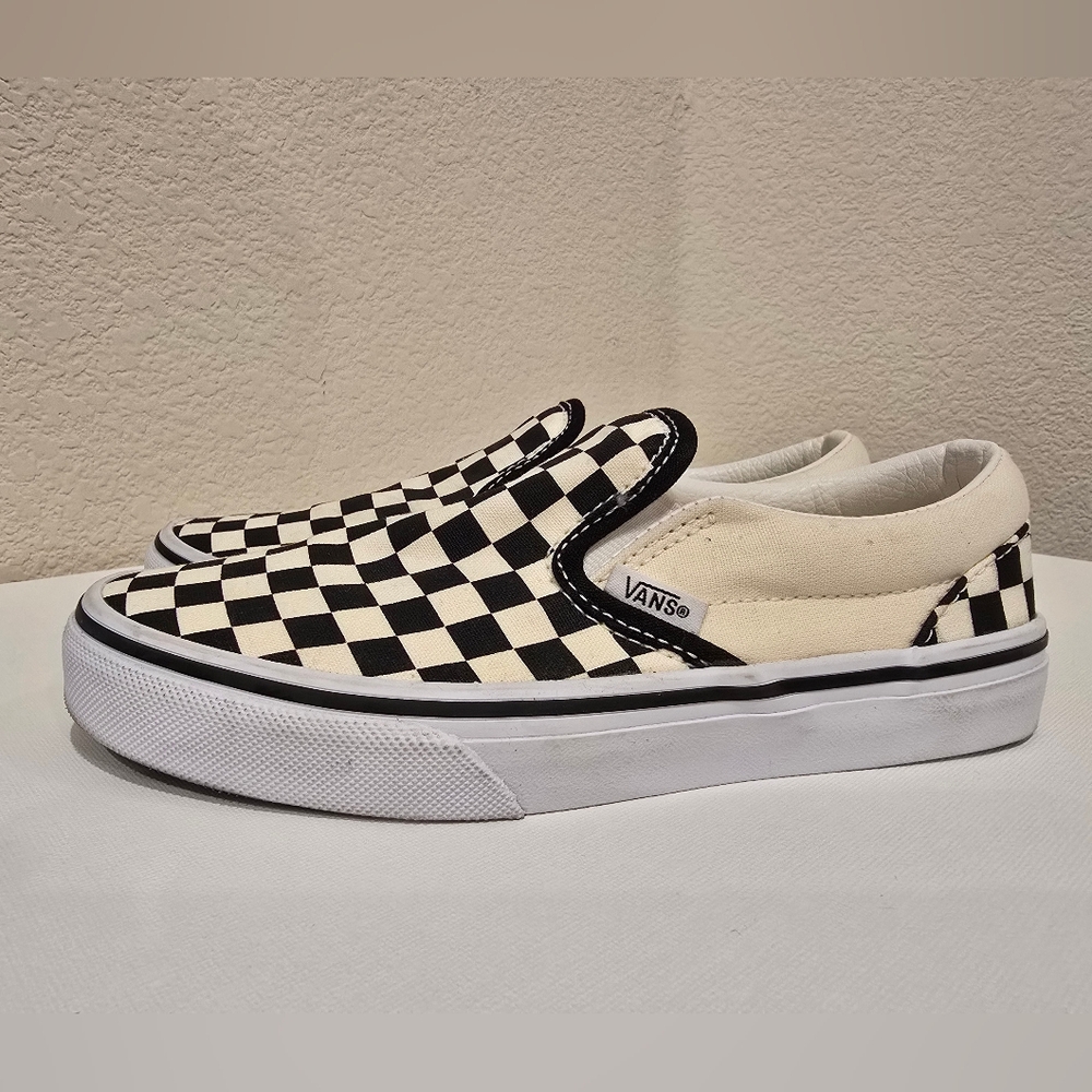 Vans Slip-On Checkerboard Skate Shoe - Little Kid - Black / White - Size 3